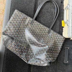 Goyard tote bag